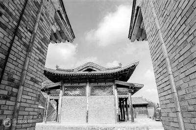 蘭州莊嚴(yán)寺，曾經(jīng)是一位帝王的皇宮內(nèi)苑
