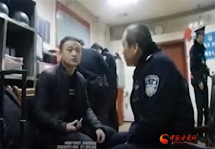 【聚焦2020春運(yùn)】蘭州鐵路蜀黍教你撿到包的正確打開(kāi)方式