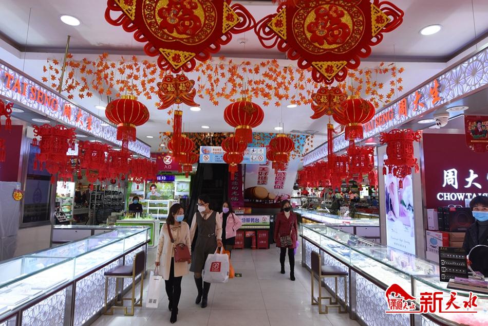 防疫營(yíng)業(yè)“兩不誤” 天水商業(yè)門店陸續(xù)開門迎客