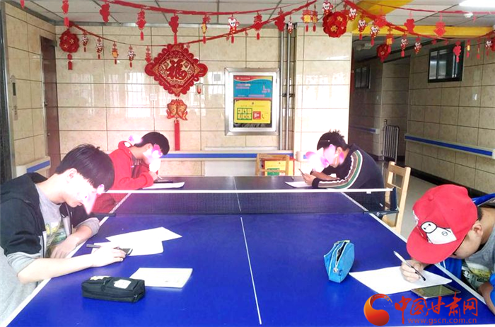 停課不?？?蘭州市兒童福利院組織初三學生首次線上月考 