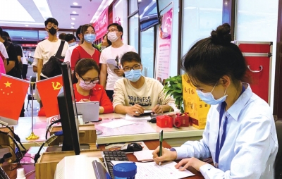 “幸有所愛(ài)，不畏山?！?“5·20”當(dāng)天蘭州城關(guān)區(qū)有521對(duì)新人領(lǐng)證