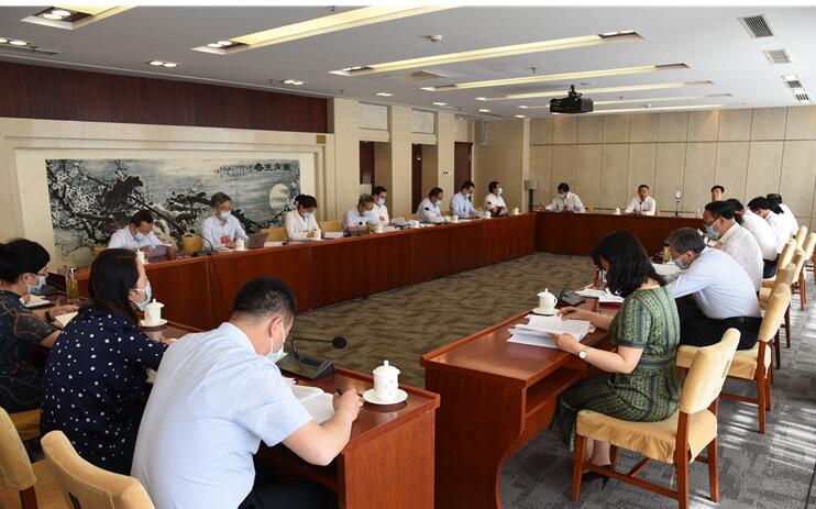 【兩會快訊】甘肅代表團(tuán)分組審議全國人大常委會工作報(bào)告，唐仁健參加第二小組會議并發(fā)言