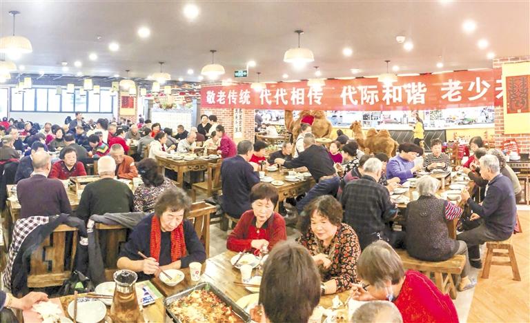 孝滿金城、德潤人心 蘭州市舉辦第六屆千叟宴感恩活動