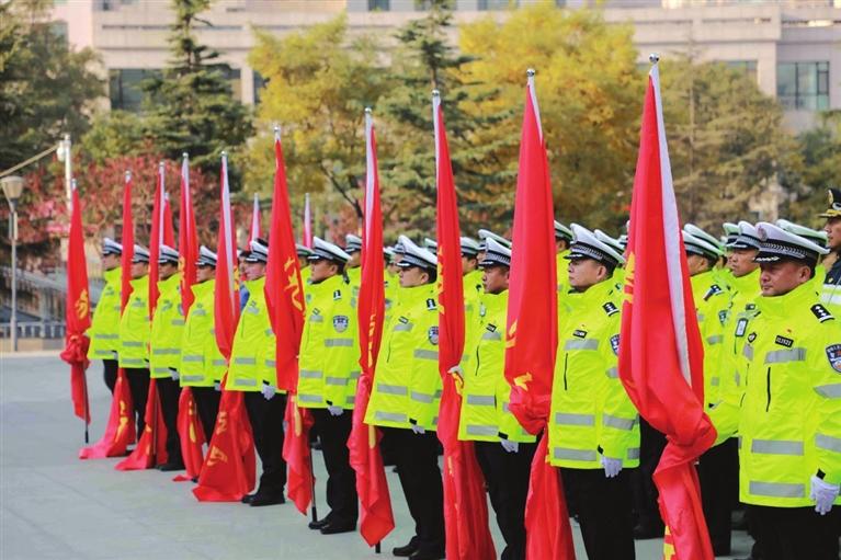 蘭州冬季道路交通事故預防“百日會戰(zhàn)”打響“零點行動”啟動