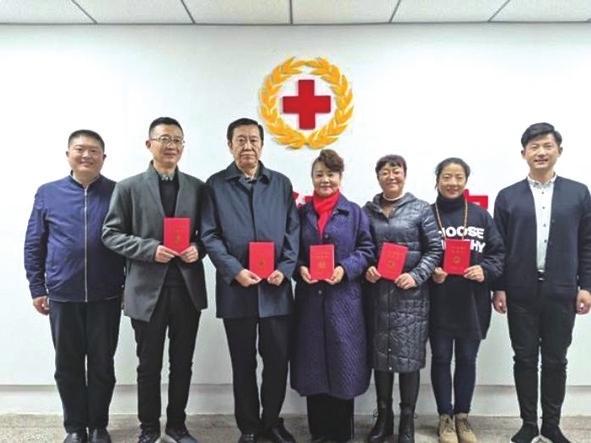 “無(wú)償捐獻(xiàn)遺體器官志愿者證書(shū)” ——這是我們最特殊的“生日禮物”