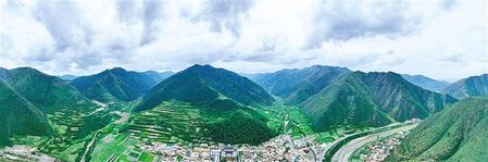 傾情幫扶顯實(shí)效 齊心協(xié)力奔小康 ——各級幫扶單位助力卓尼縣脫貧攻堅紀(jì)實(shí)