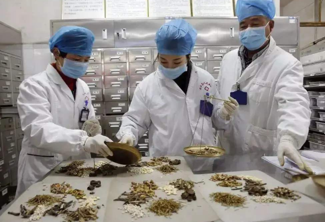 新冠肺炎疫情人物同防市民如何做？請看這里！