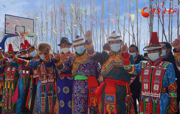 肅南：分紅啦分紅啦！南溝村村民喜領(lǐng)43.3萬元