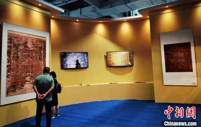 300多件敦煌藏經洞流失文物“復制品+實物”回歸故里