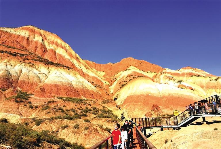 攜程《2021年國(guó)慶假期出游總結(jié)報(bào)告》出爐  西安、上海、北京、西寧、成都成甘肅省主要客源地