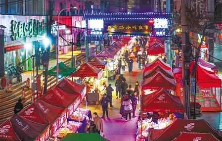 蘭州市城關(guān)區(qū)正寧路小吃夜市、南關(guān)民族風味一條街恢復營業(yè)