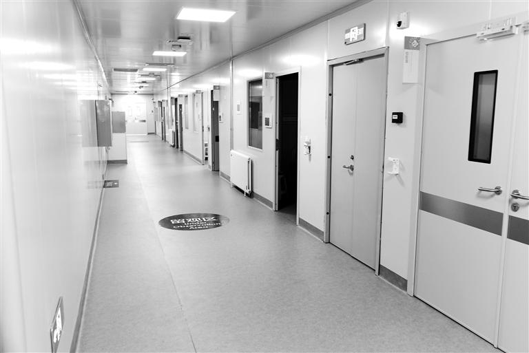 打造疫情防控第一“哨崗” 蘭大一院新發(fā)熱門(mén)診投用