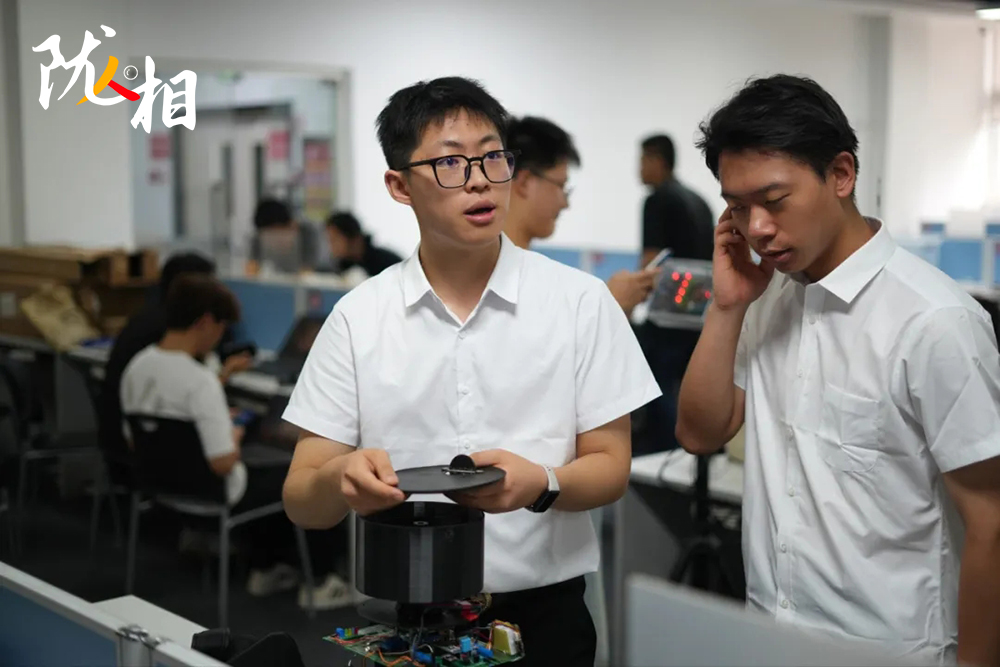 【隴人相207期】從實(shí)驗(yàn)室到鄉(xiāng)村課堂：吳雨鍇用知識(shí)點(diǎn)亮科技火種