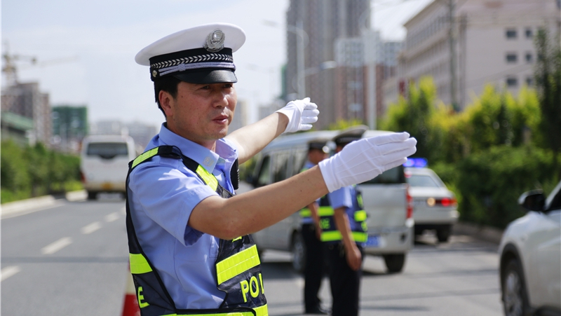 初心如磐鑄警魂 赤心為民守暢安——記全國公安二級英模鐘全龍